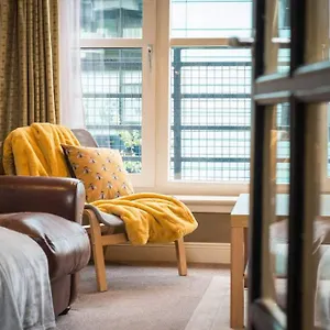 Royal Mile & Arthur's Seat Apt With Private Parking Edinburgh