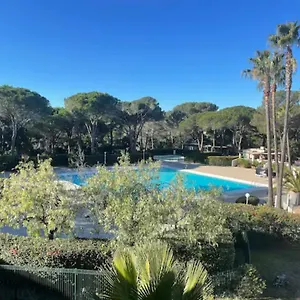  Appartement Bel à Saint-raphaël Avec Vue Piscine France