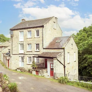  Holiday home Waters Edge The Mill United Kingdom